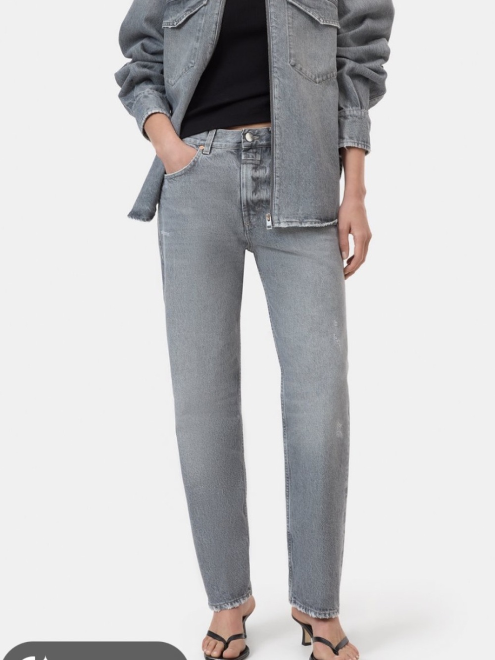 CLOSED Relaxed Boyfriend straight leg Jeans in Light Grey
Made in Italy